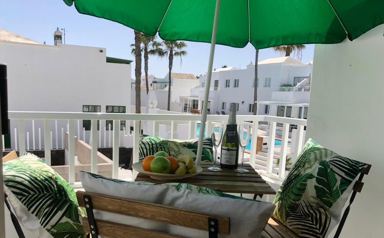 Sea Breeze With Shared Pool And Near The Beach Διαμέρισμα Costa Teguise Εξωτερικό φωτογραφία